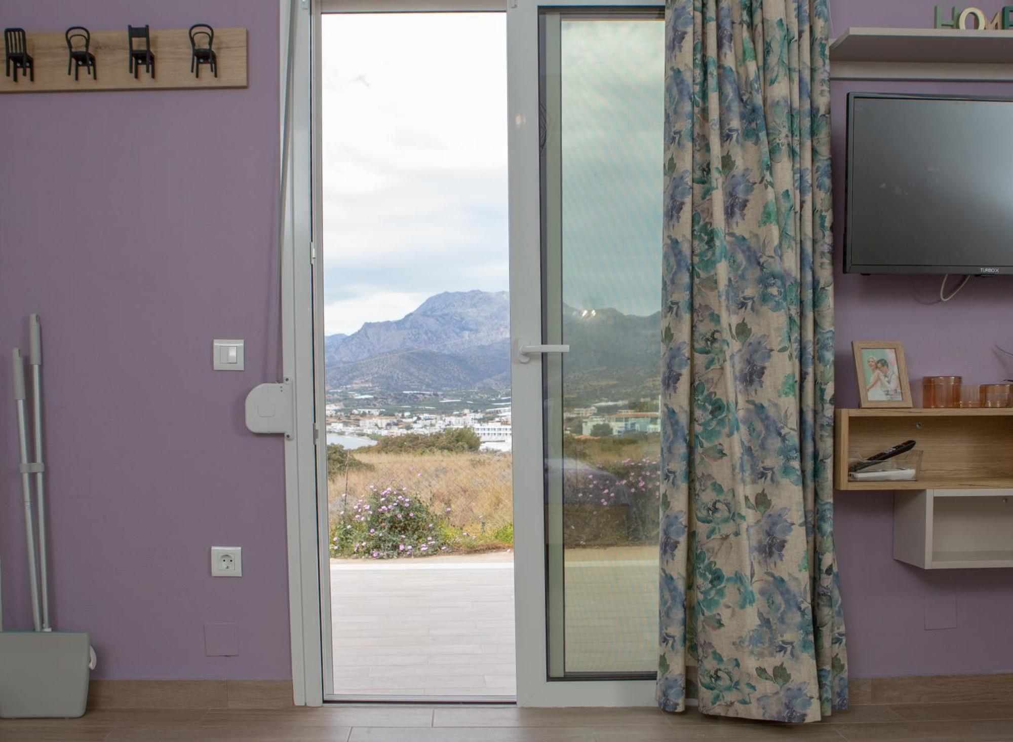 Studio Athena With Panoramic View Of Makrygialos Pilalímata Exterior photo